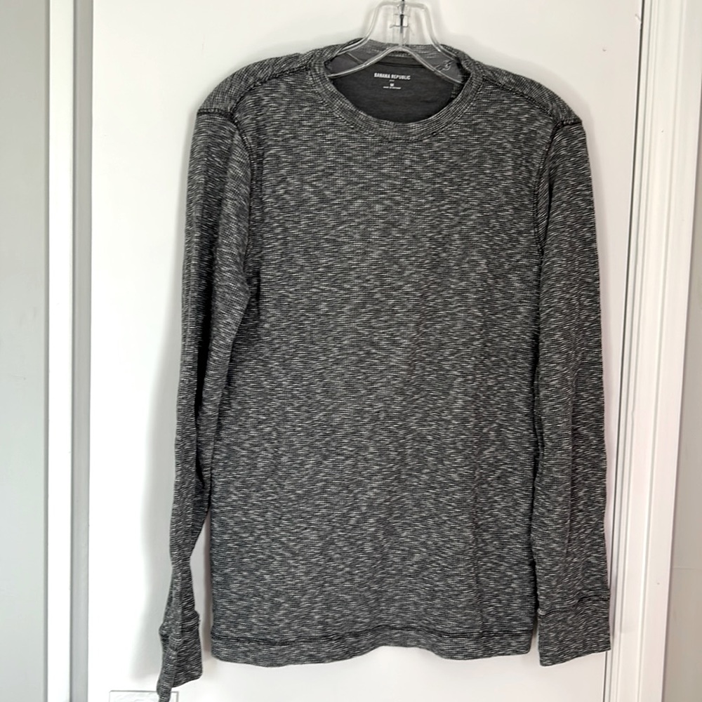 Banana Republic men’s long sleeve waffle shirt, medium, mottled gray